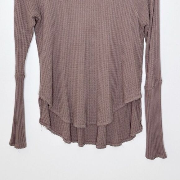 Free People We The Free Kristina Thermal Waffle Knit Top Mushroom Size Small - Picture 7 of 11